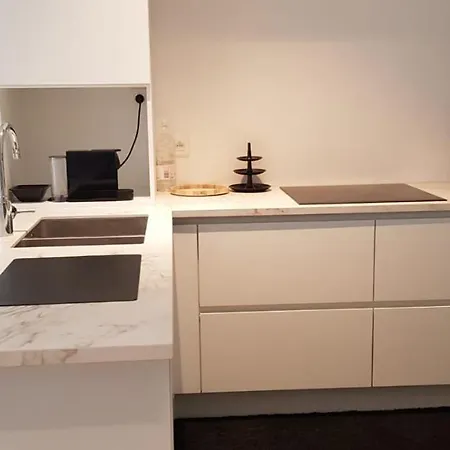 Nieuwbouwappartement Lippenslaan Met 2 Slaapkamers - Wifi - 6 Personen Appartement