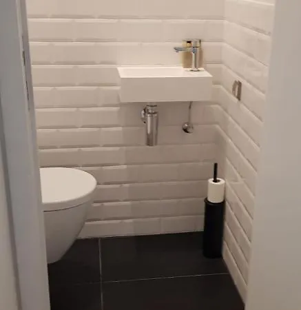 Nieuwbouwappartement Lippenslaan Met 2 Slaapkamers - Wifi - 6 Personen קנוקה-הייסט