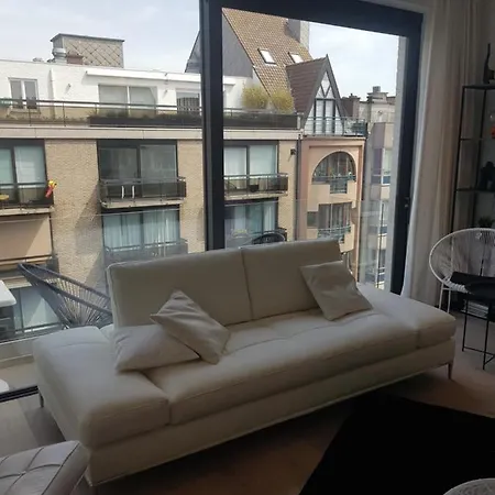 Nieuwbouwappartement Lippenslaan Met 2 Slaapkamers - Wifi - 6 Personen * Knokke-Heist