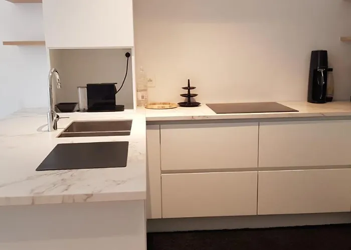 Nieuwbouwappartement Lippenslaan Met 2 Slaapkamers - Wifi - 6 Personen Appartement