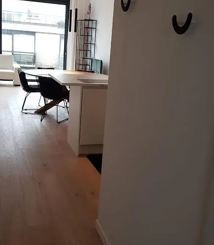 Nieuwbouwappartement Lippenslaan Met 2 Slaapkamers - Wifi - 6 Personen Appartement