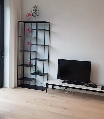 Nieuwbouwappartement Lippenslaan Met 2 Slaapkamers - Wifi - 6 Personen Appartement *