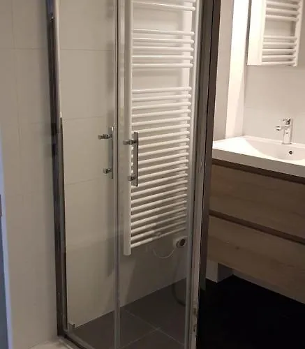 Nieuwbouwappartement Lippenslaan Met 2 Slaapkamers - Wifi - 6 Personen Appartement *