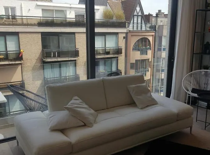 Nieuwbouwappartement Lippenslaan Met 2 Slaapkamers - Wifi - 6 Personen * Knokke-Heist