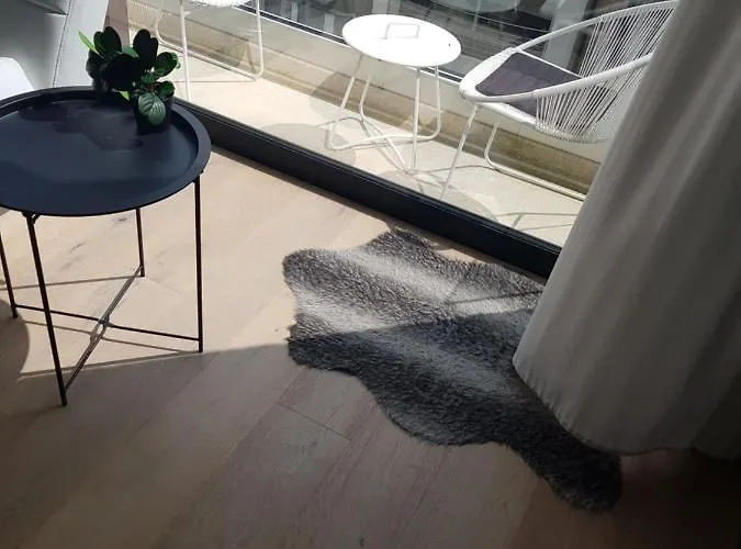 Appartement Nieuwbouwappartement Lippenslaan Met 2 Slaapkamers - Wifi - 6 Personen *